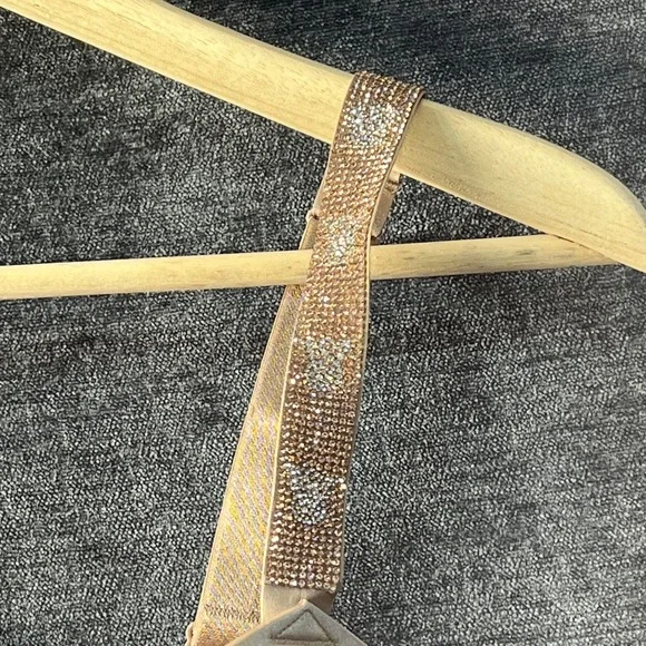 Victoria's Secret Very Sexy Push Up Bra Rhinestone Straps 34DDD Beige - Picture 2 of 5